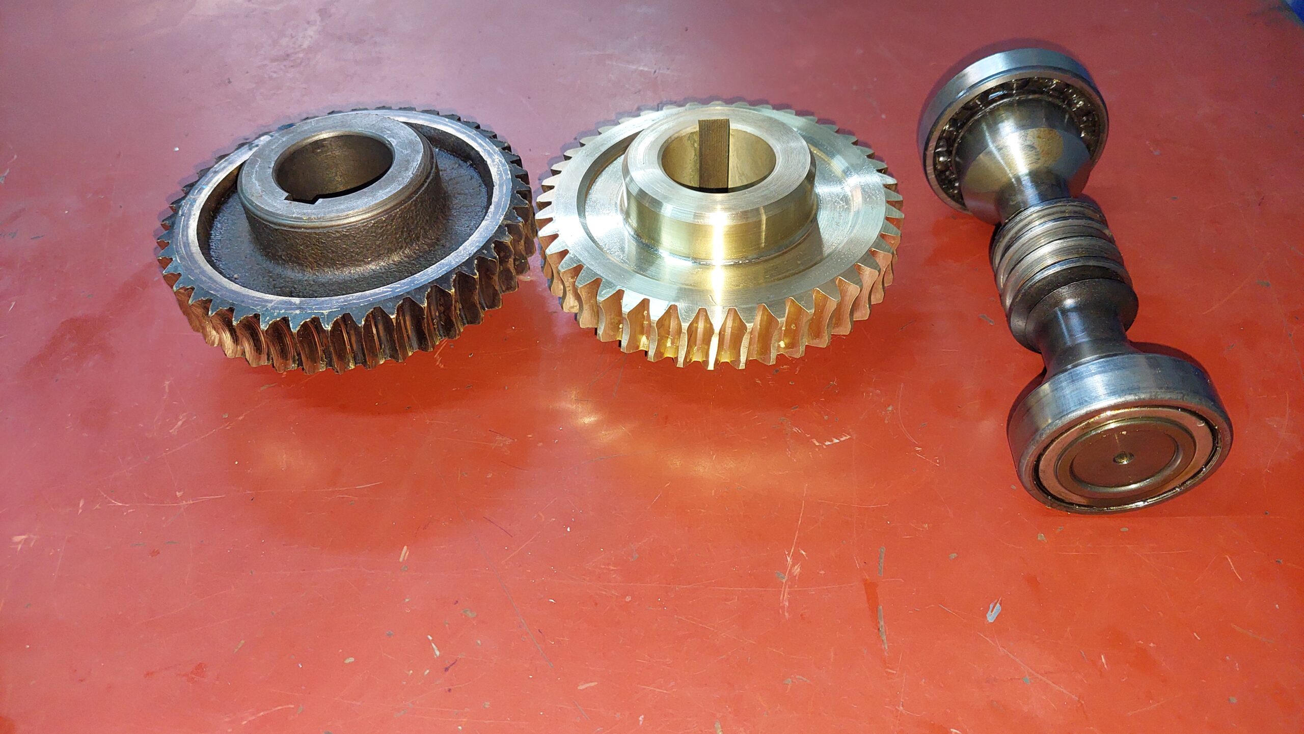 Coronas metálicas fabricadas para mecanismos de transmisión