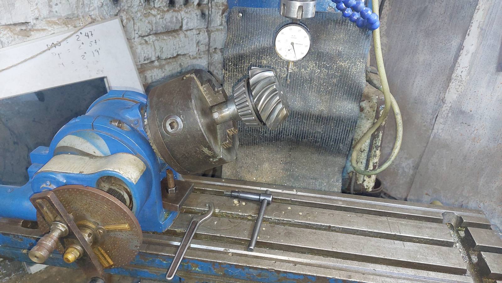 Mecanizado por fresado de engranaje y componentes industriales