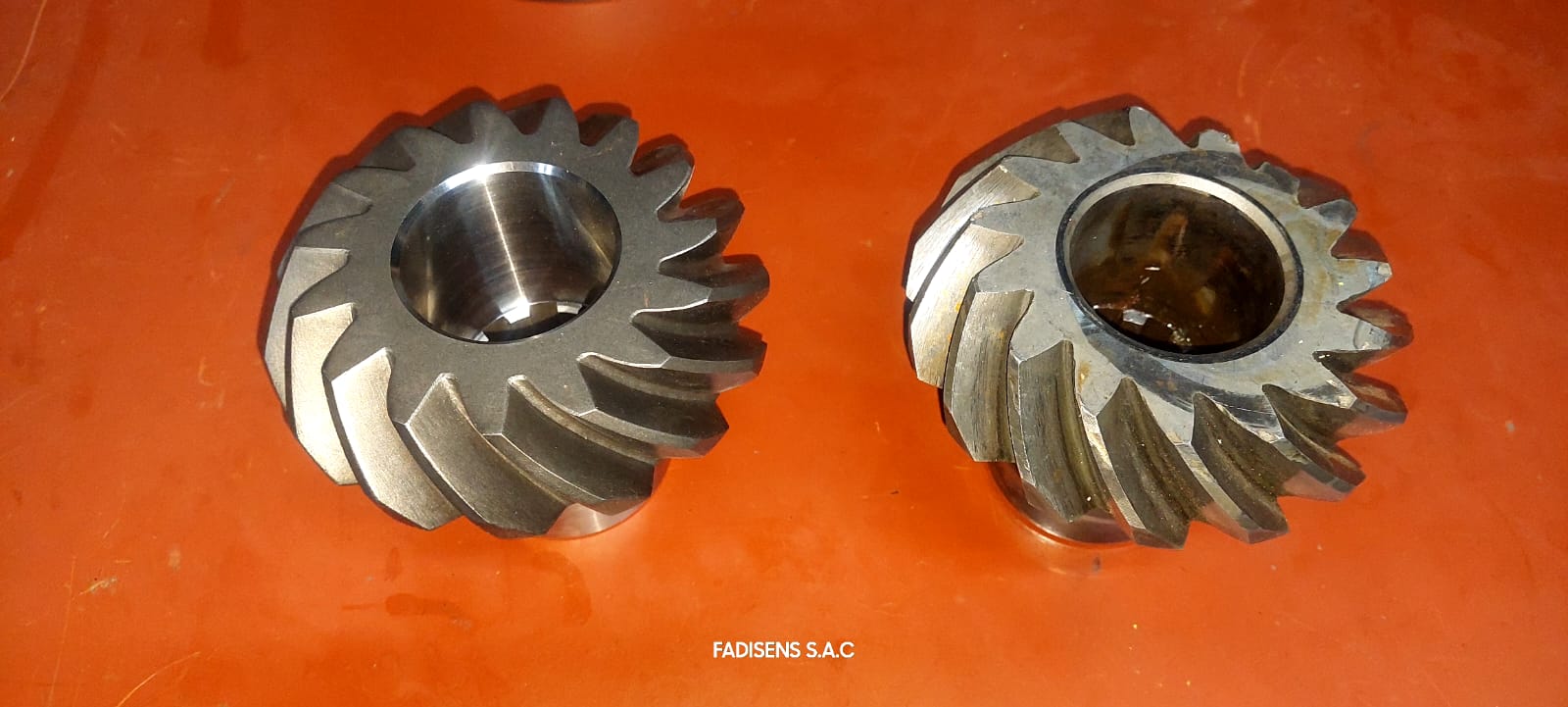 Engranajes cónicos helicoidales metálicos para transmisión industrial