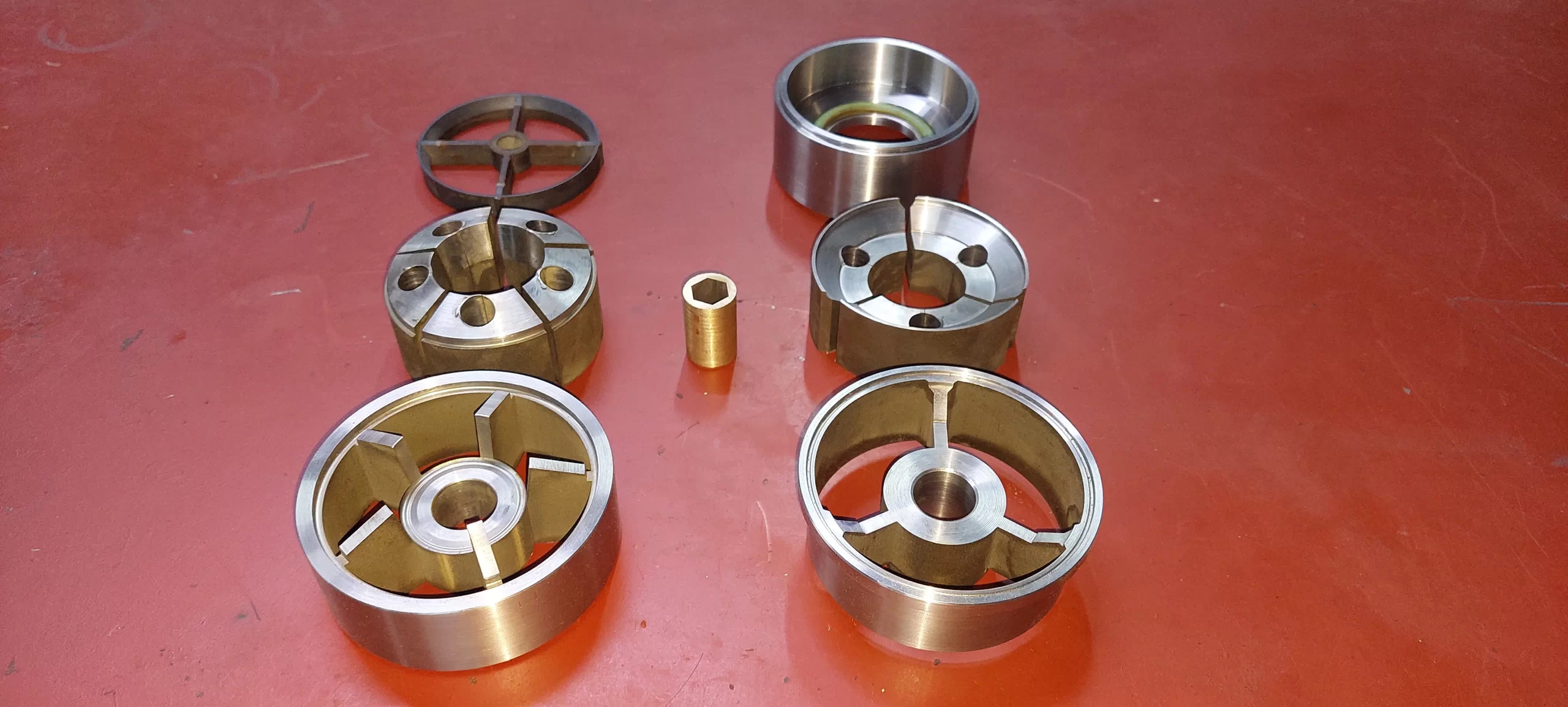 Componentes circulares de precisión fabricados mediante Wire EDM