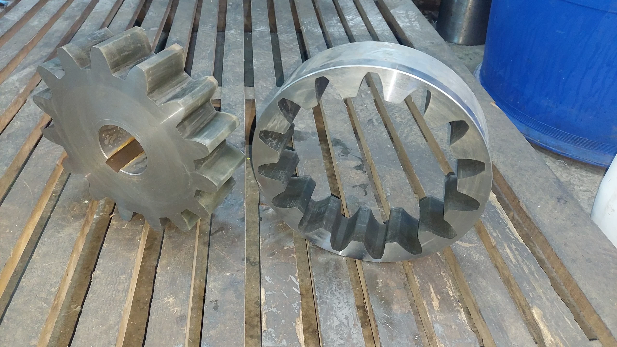 Componente dentado industrial mecanizado mediante Wire EDM